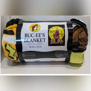 2023 NEW Buc-ee'sHALLOWEEN LIMITED EDITION PLUSH THROW BLANKET 50"x70" BUCEES